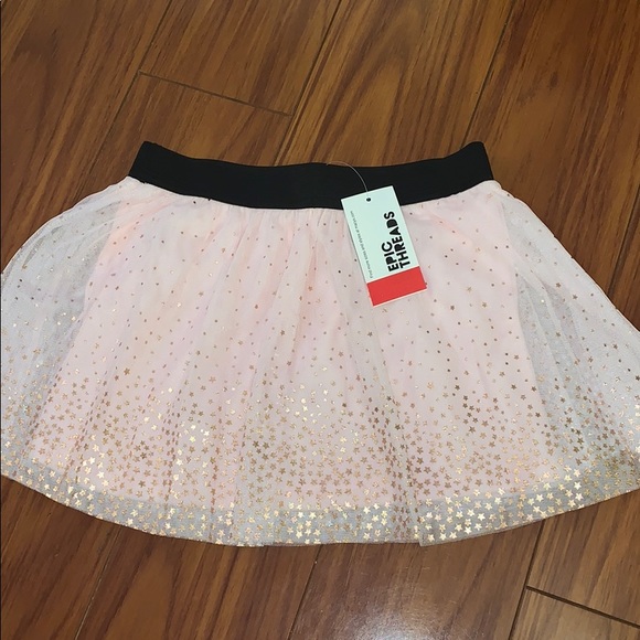 Epic Threads Other - Super cute sparkling skirt